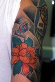 Ruka azijskog stila leptira cvjetni uzorak tetovaža