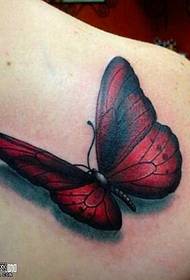 Modello tatuaggio farfalla spalla