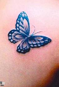 Pečių drugelio tatuiruotės modelis
