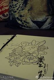 Cartoon Bunny Rose Tattoo Manuskriptpatroan