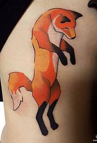 Uzorak tetovaže lisice u boji struka