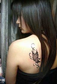 Mga sumbanan nga tattoo sa tattoo nga butterfly