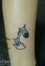 Motivo a tatuaggio zebra piccolo totem carino gamba