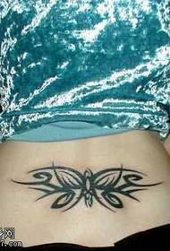 Модел на тетоважа на половината пеперутка