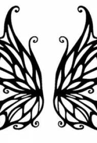 Boceto de línea negra creativa hermosa mariposa alas tatuaje manuscrito