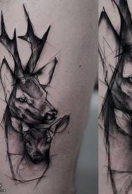 Udo trójwymiarowa linia dwóch wzorów tatuażu jelenia