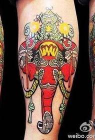 tendenza delle gambe bellissimo modello di tatuaggio totem elefante