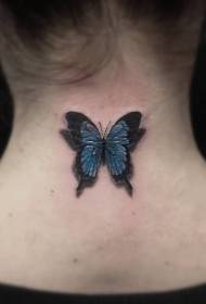 空を飛んでいる蝶のタトゥーの女の子蝶のタトゥーパターン