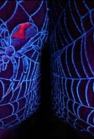 Fluorescent Spider na Spider Web Tattoo Pattern