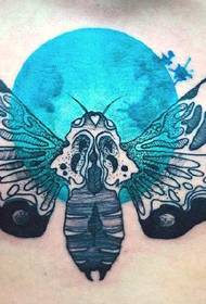 Trbuh akvarelni leptir tetovaža uzorak