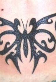 Όμορφη μαύρη φυλή μοτίβο τατουάζ πεταλούδα