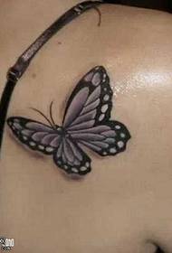 Modello tatuaggio farfalla spalla
