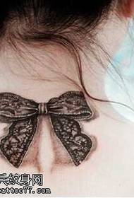 Назад чорний метелик татуювання візерунок