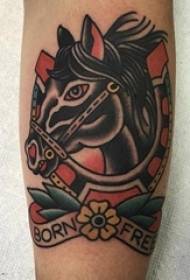 Ragazzi dipinti sul braccio, linee semplici, piante inglesi e immagini di tatuaggi di piccoli animali