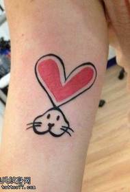 patró de tatuatge de conill bonic totem de braç