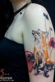 Pola tato watercolor musang