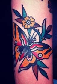 Cvijet i tradicionalni uzorak za tetovažu leptira