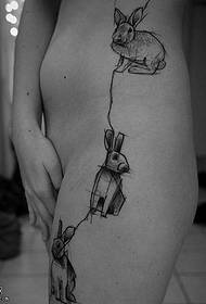 modello di tatuaggio coniglio linea del ventre