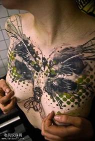 Borst vlinder tattoo patroon