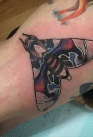 Motif spectaculaire de tatouage de papillon à gros bras