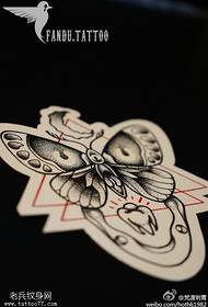 Kohta tatuointi perhonen tatuointi käsikirjoitettu kuva