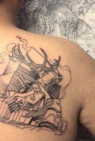 Modello di tatuaggio cervo nero e montagna stile incisione posteriore