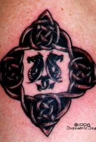 Кельтський вузол та матот татуювання візерунок