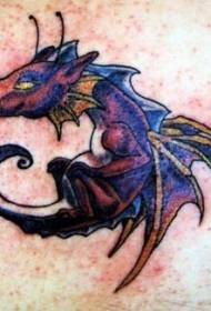Фіолетовий Малоун у поєднанні з татуюванням візерунком