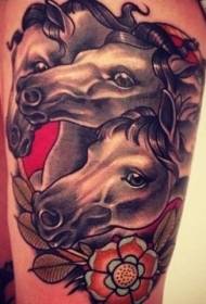 Boja stare škole tri crne konje portret tetovaža uzorak