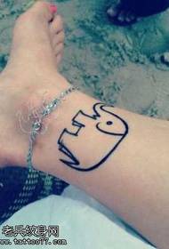 पाऊल चेन Yihan हत्ती गोंदण नमुना