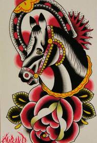 Manoscritto del tatuaggio del cavallo della scuola di moda alla moda