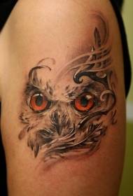 Owl წითელი თვალის tattoo ნიმუშით