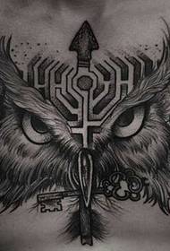 Brust Eule Tattoo Muster