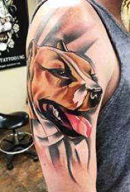 Le armi dei ragazzi hanno dipinto le linee astratte piccole immagini del tatuaggio del cucciolo animale