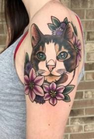 Braç de nena pintat a l'aquarel·la esbós creatiu de gat bonic bell belles flors fotos divertides del tatuatge