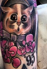 Cat gleoite stíl mhais léaráid agus bláthanna tattoo bláthanna