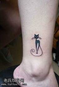 Iphethini ye-kitten totem tattoo entsha yomlenze