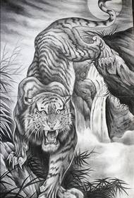 Žemyn tigro tatuiruotės rankraštinio modelio nuotrauka