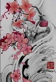 Solo bella immagine di manoscritto tatuaggio tatuaggio di fiori di ciliegio