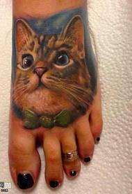 Uzorak tetovaža mačke stopala
