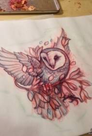 Manoscritto modello tatuaggio gufo scuola europea e americana