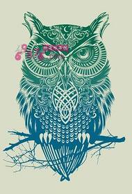 Isithombe se-Owl tattoo yesandla
