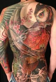 Úžasné maľované sovy tetovanie vzor na zadnej strane