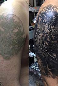 Узорак тетоваже сова након покривања рамена