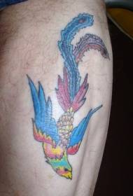Un mudellu tatuatu di uccello di uccelli phoenix brillanti
