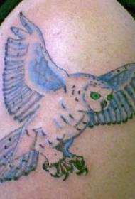 ຮູບແບບ tattoo Owl ໃນແມງວັນ