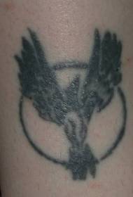 Patró de tatuatge de tòtem d'ocells negres