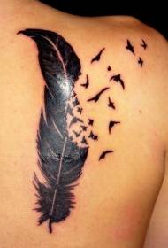 Modello di tatuaggio nero con piume e uccelli posteriori