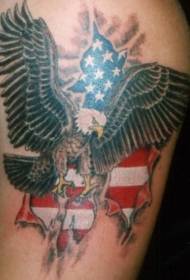 Dav dawb hau thiab american chij nraus tattoo txawv