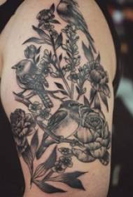 Lengan budak pada titik kelabu hitam titik duri bunga mudah bunga bunga dan gambar tatu burung